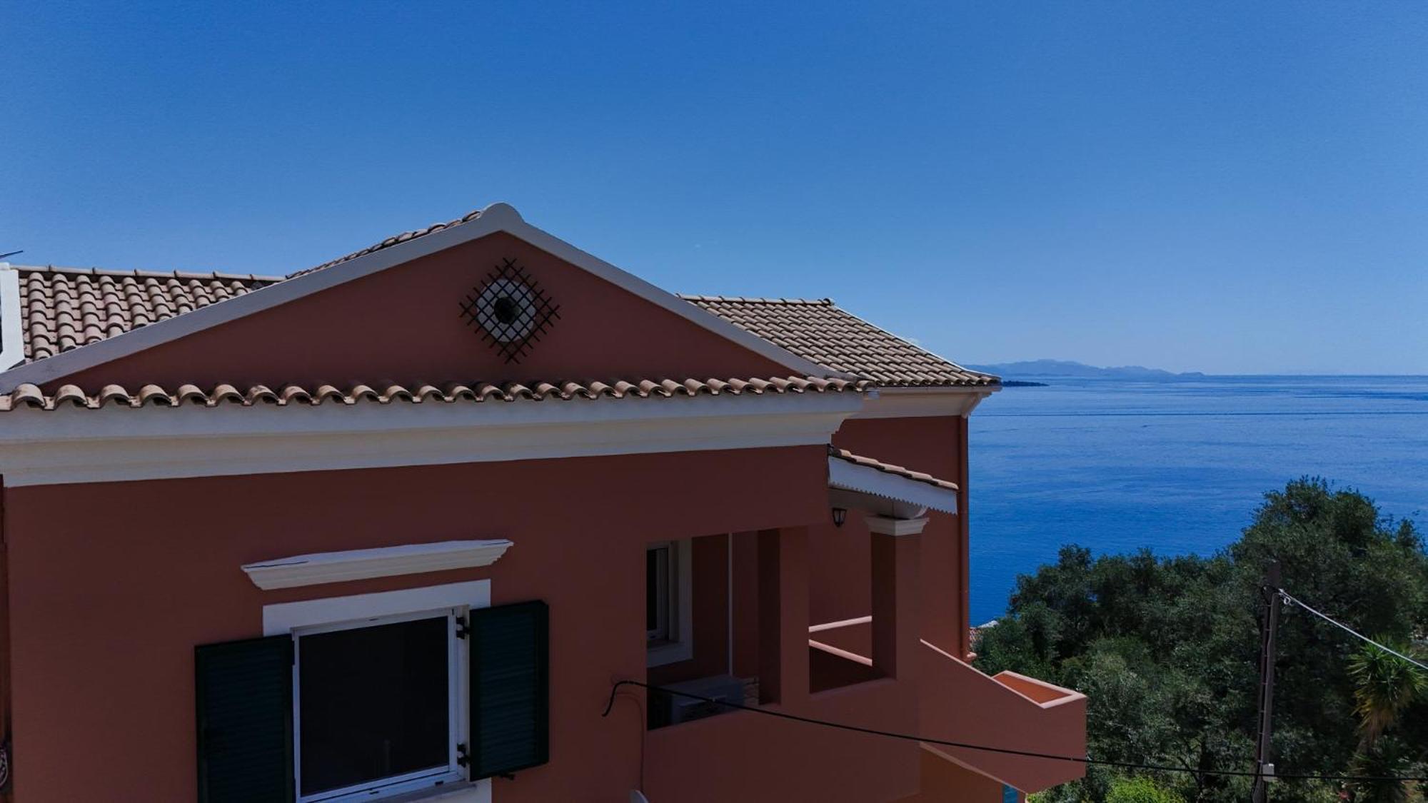 Nikolas House Gimari 外观 照片