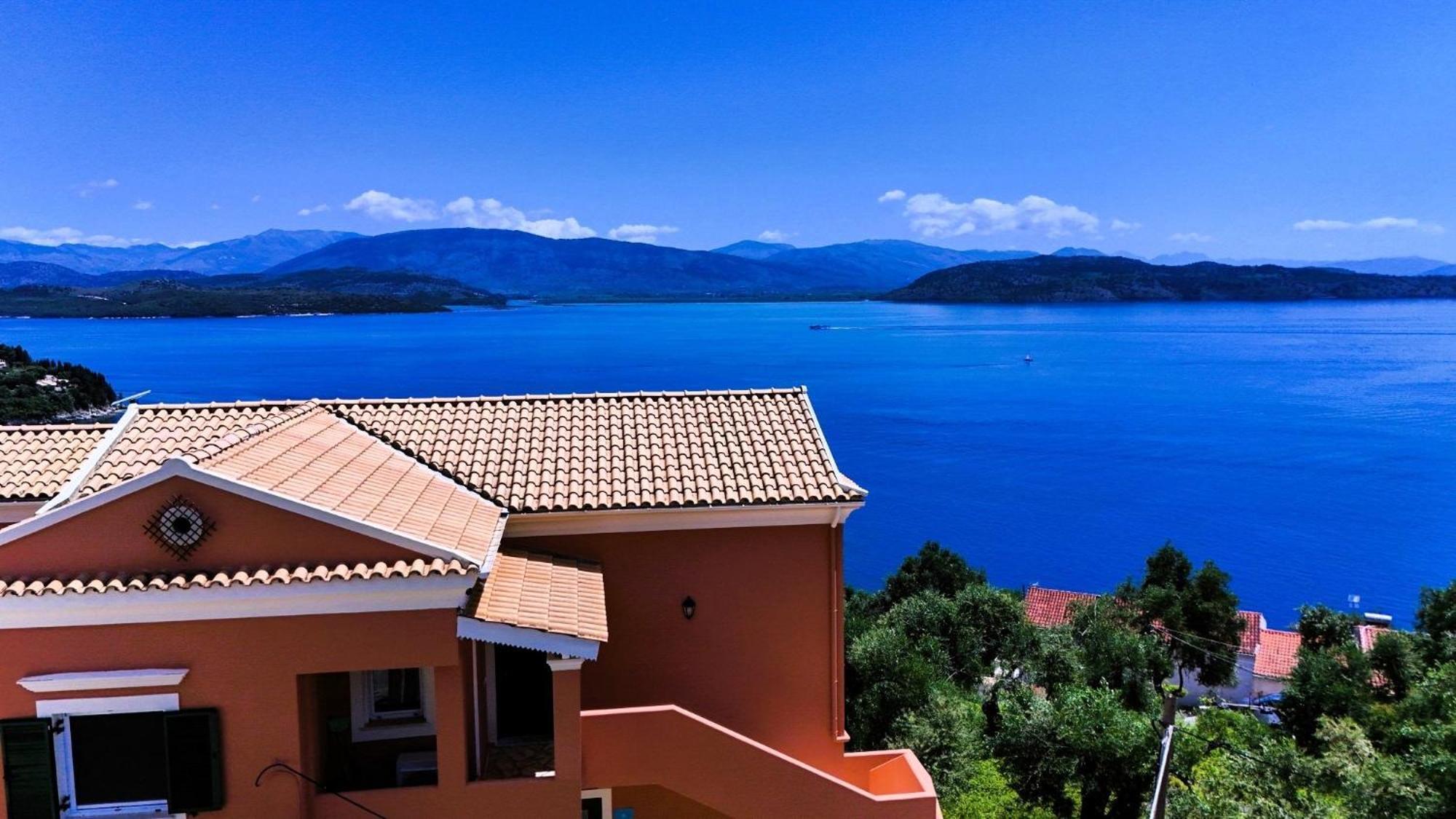 Nikolas House Gimari 外观 照片